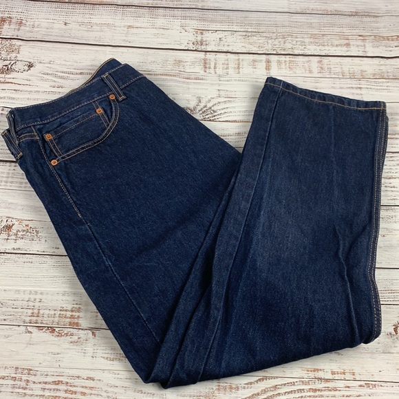 Levi Strauss “505” Straight leg blue jeans
size 38 x 30 - Picture 6 of 13
